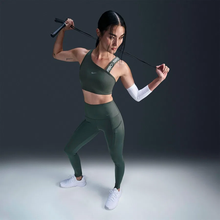 Спортивные леггинсы с высокой посадкой и карманами Go Firm-Support High-Waisted With Pockets Running Nike, Зеленый