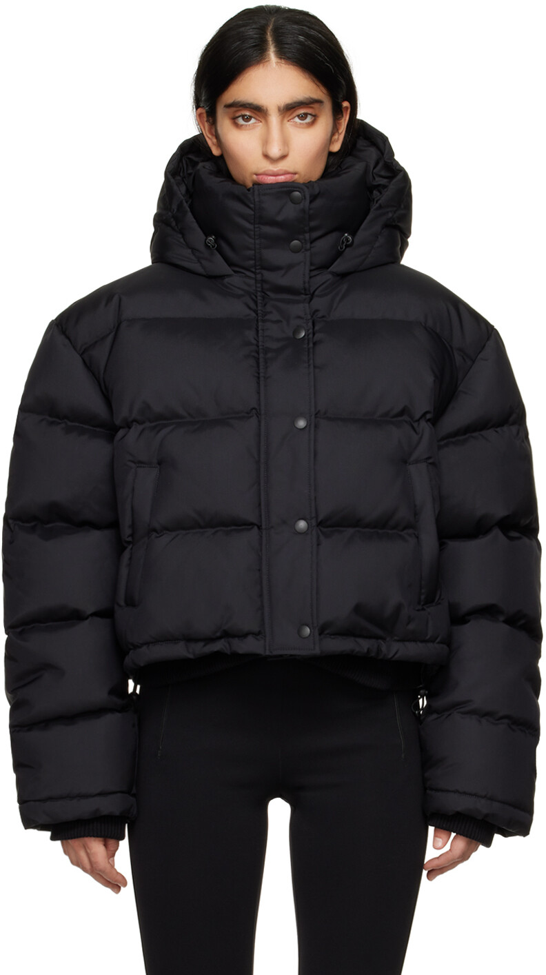 

Черный пуховик с капюшоном Wardrobe.Nyc