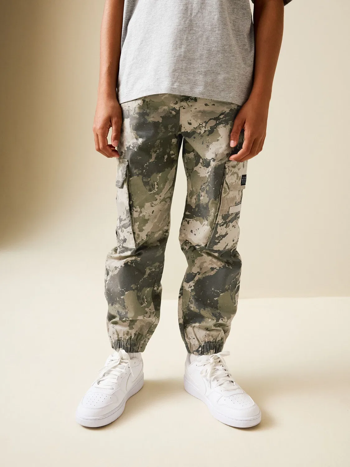 Брюки карго свободного кроя, камуфляж Next, Camo