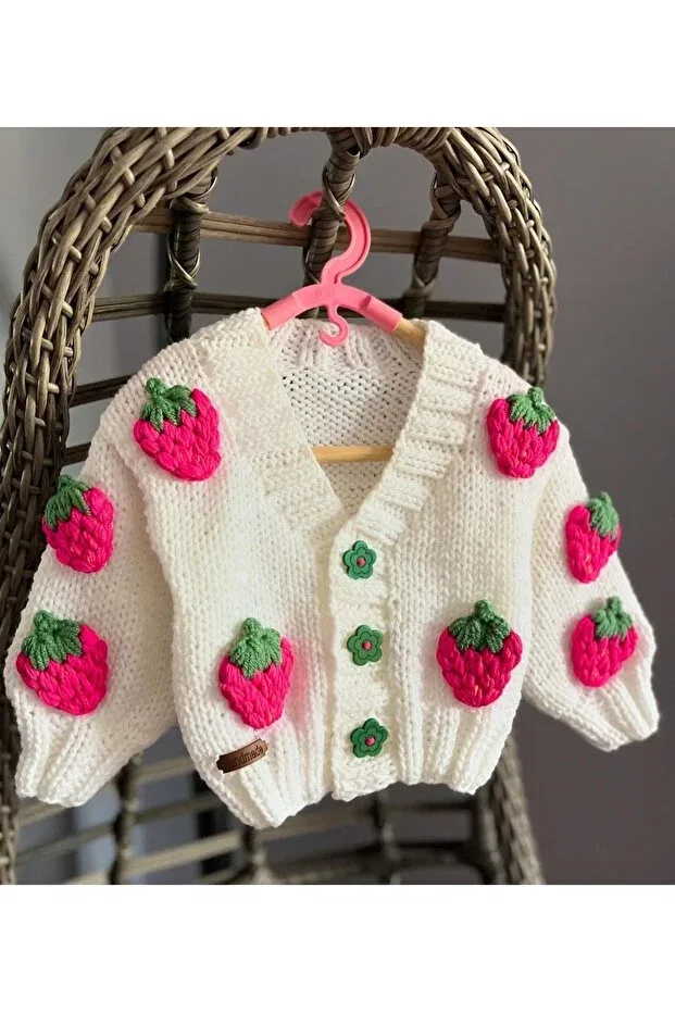 Детский кардиган для девочек с принтом Strawberry Detailed Hand Knitted El Örgüsü, Cream — фото 2