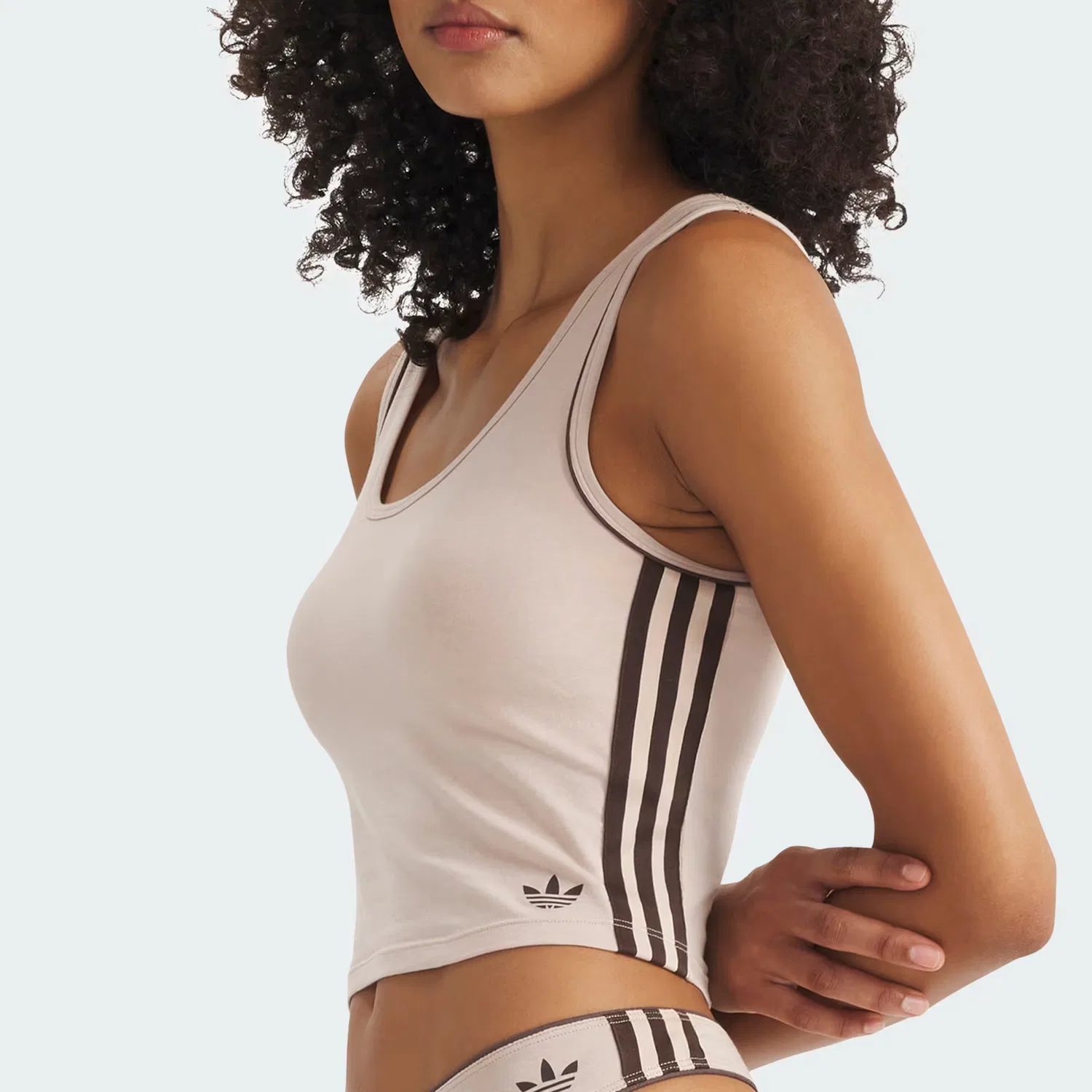Женский укороченный топ Adicolor Comfort Flex Cotton Adidas Originals, Stone Khaki — фото 2