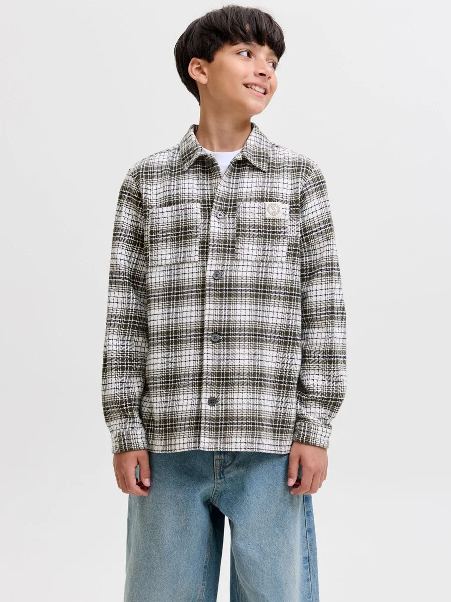 Детская рубашка Jack & Jones Junior стандартного кроя на пуговицах, зеленая с белыми пуговицами — фото 2