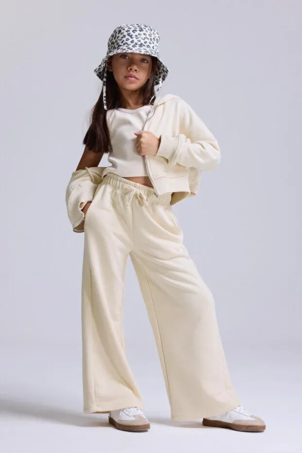 Детские спортивные штаны для девочек широкие с карманами Unrivaled Wide Leg Jogger Babokah, Cream — фото 2