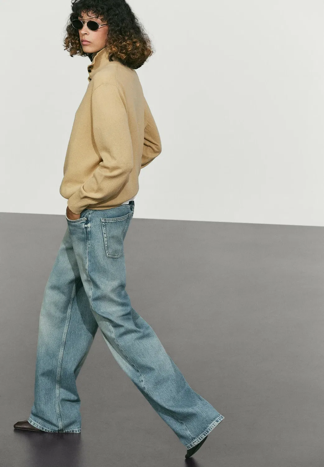 Вязаный свитер с высоким воротником и пуговицами Massimo Dutti, Camel — фото 4