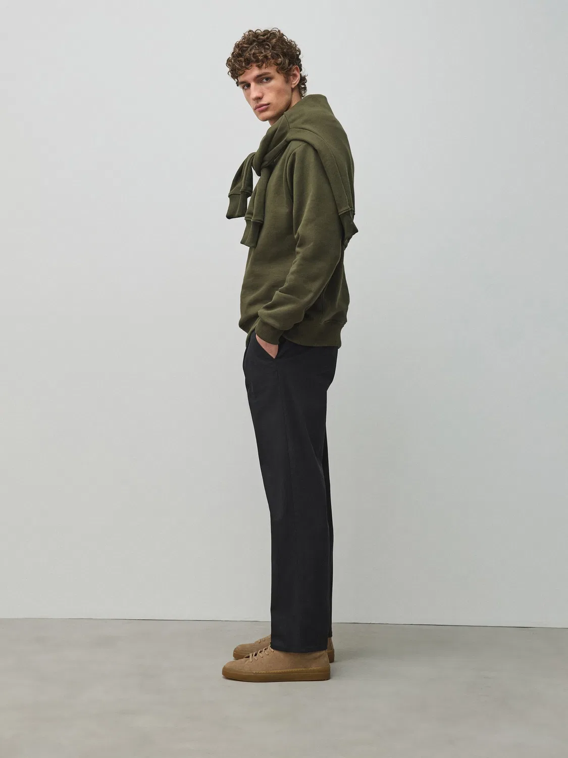 Брюки чинос, Regular Tapered Fit Next, черные — фото 4