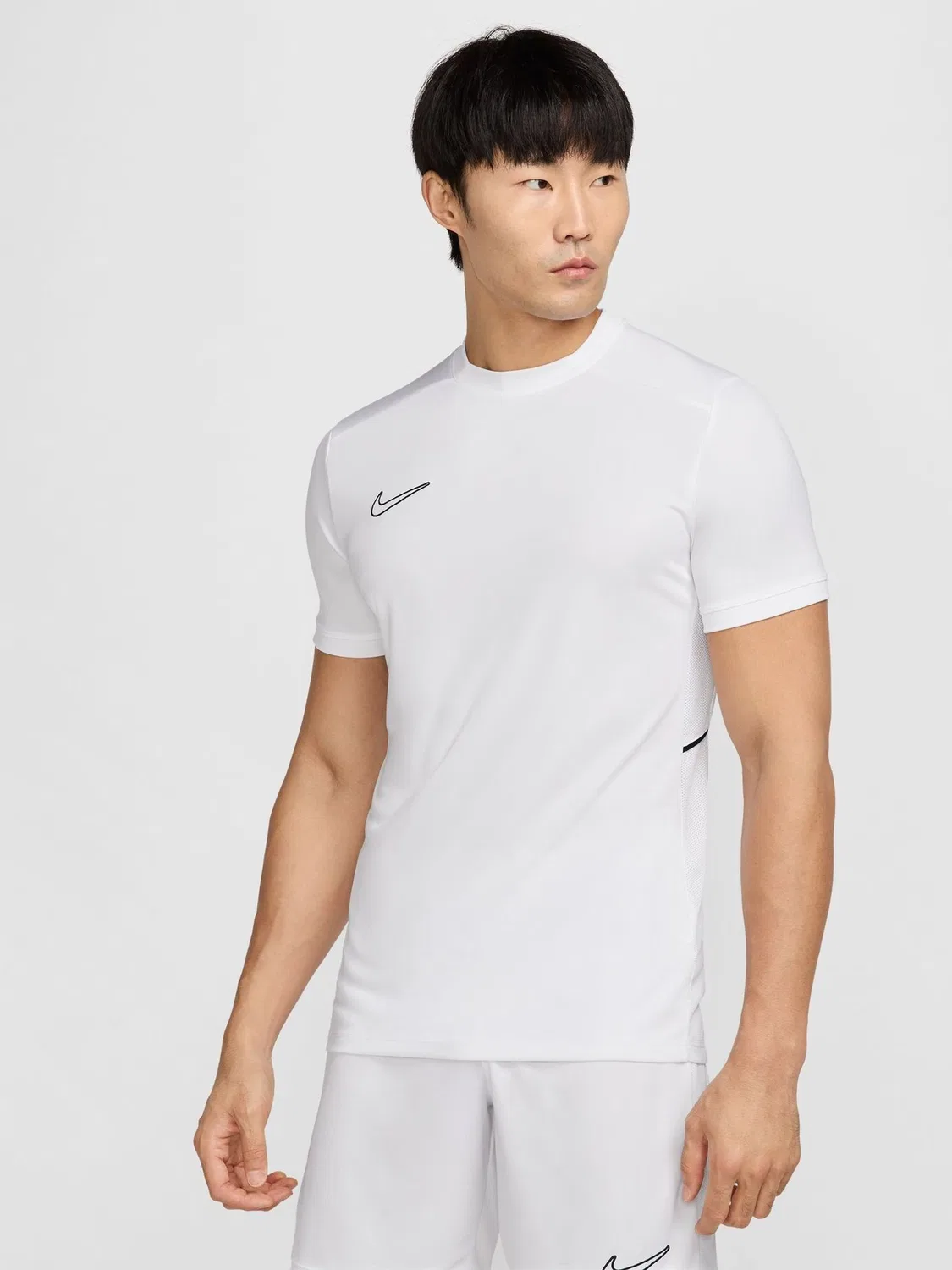 Футболка тренировочная Academy Dri-FIT Nike, белый