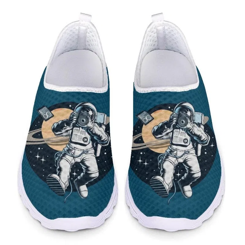 Детские кроссовки для девочек с принтом Fire Dragon Womens Butterfly Monarch Slip On Trainers Sea Turtle Green, Astronauta Del Pianeta Dei Cartoni Animati Garronmavis — фото 3