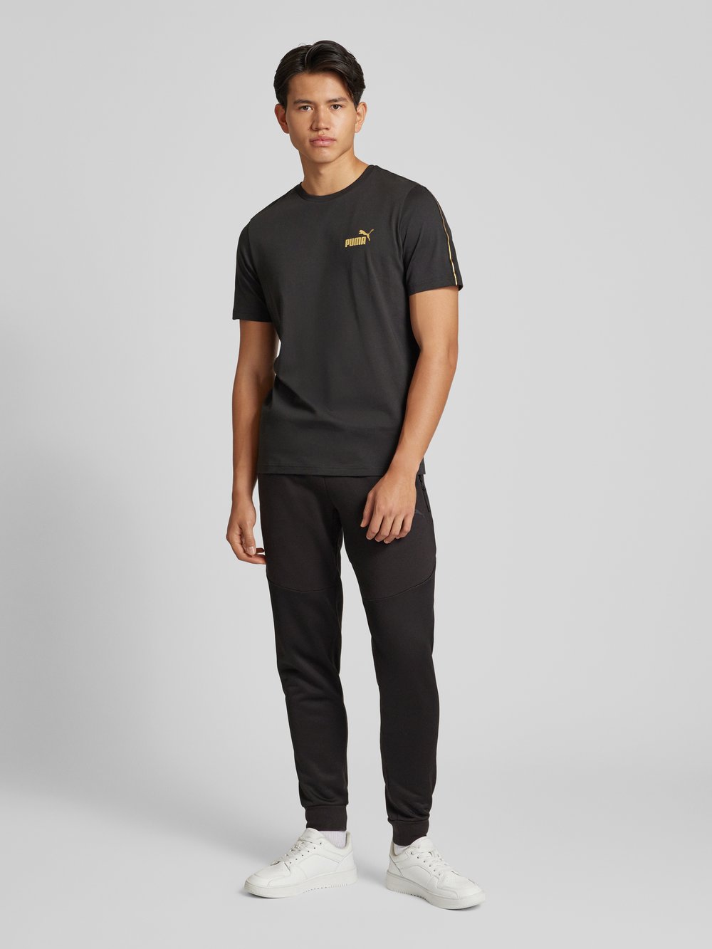 

Спортивные брюки прямого кроя с этикеткой PUMA PERFORMANCE, черный