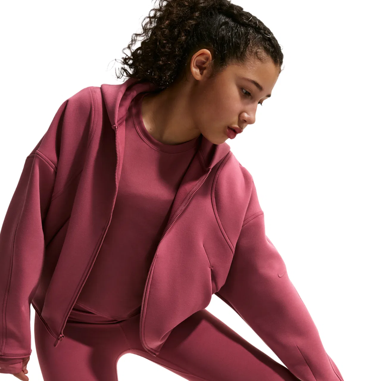 Детское худи для девочек с длинным рукавом Nike Therma-FIT, Pink Smoke/Black/Pink Smoke — фото 3