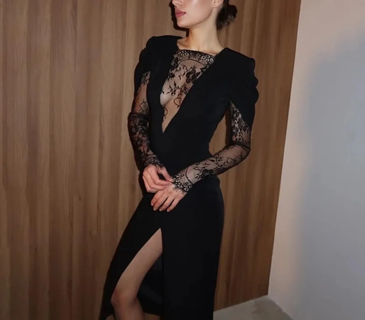 Женское элегантное платье с кружевными вставками Generic, Black — фото 2