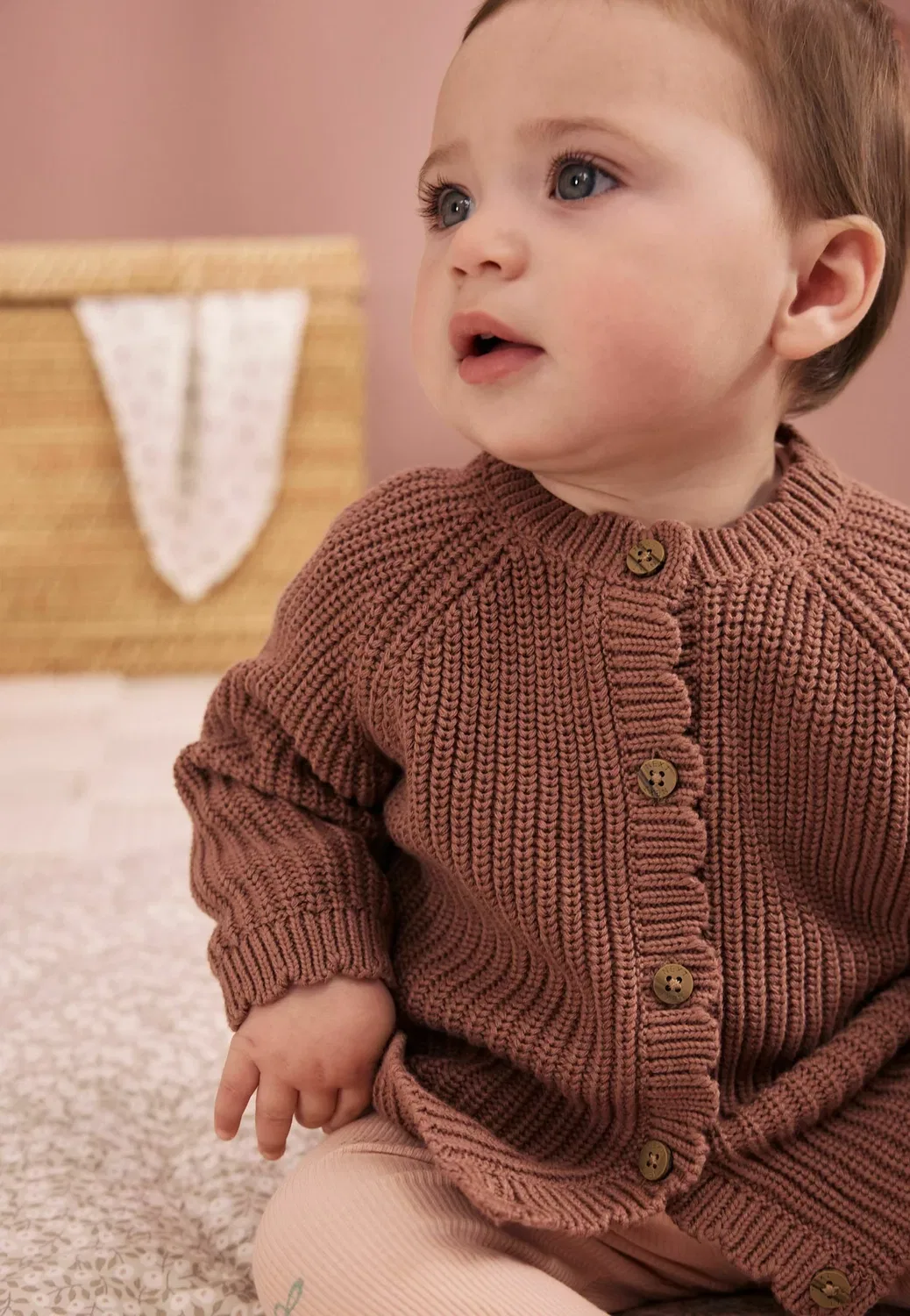 Вязаный детский кардиган стандартного кроя Next, Brown Scallop — фото 3