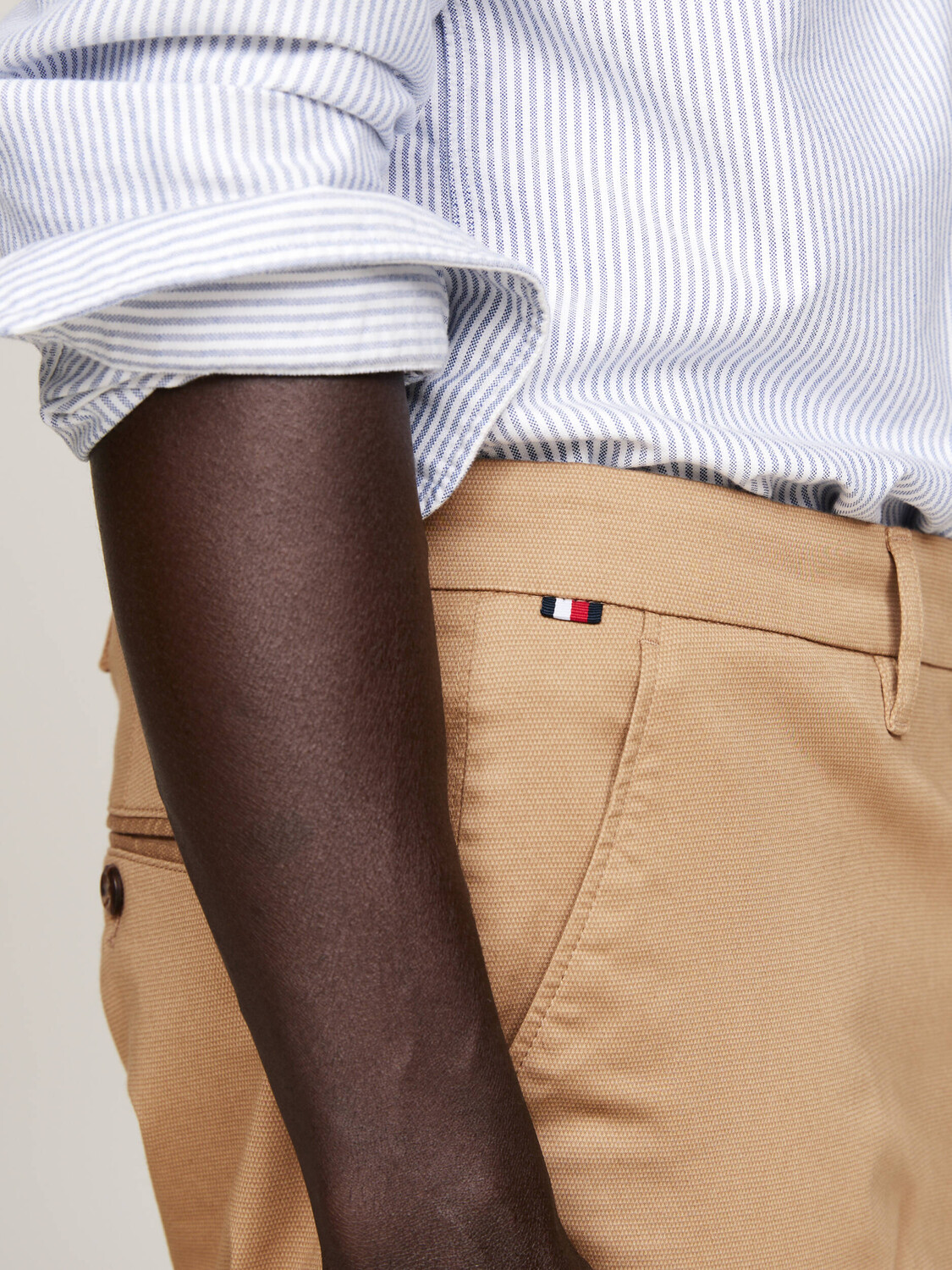 Брюки Tommy Hilfiger chino Regular Fit, бежевый — фото 4