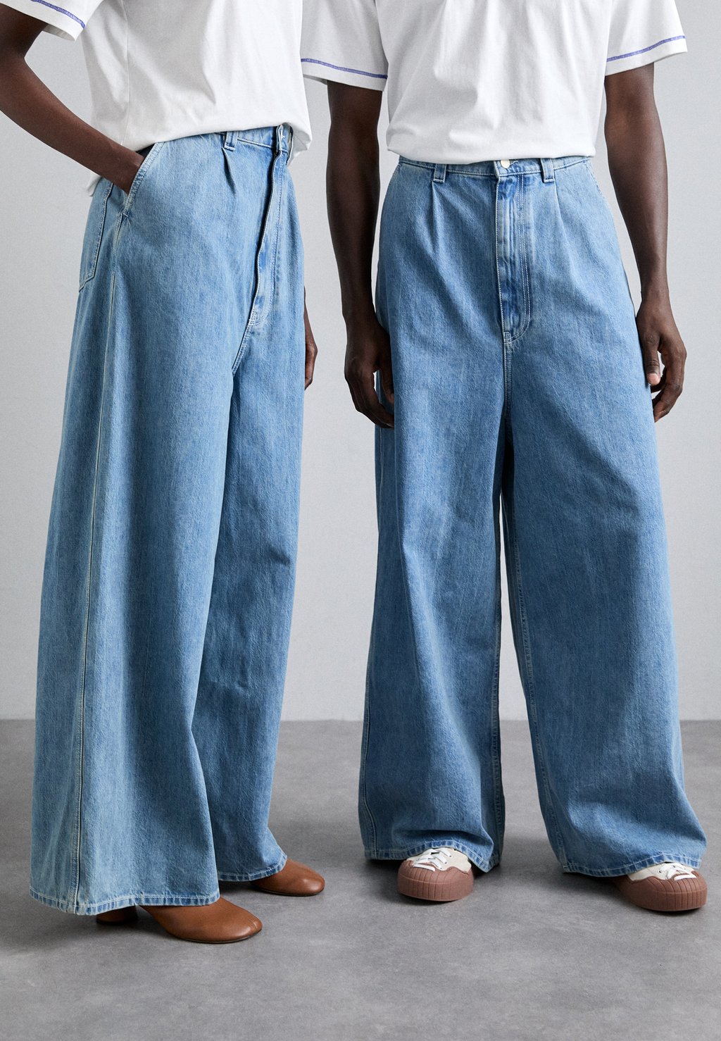 

Джинсы свободного кроя EXTRA OVER PANTS UNISEX Sunnei, синий