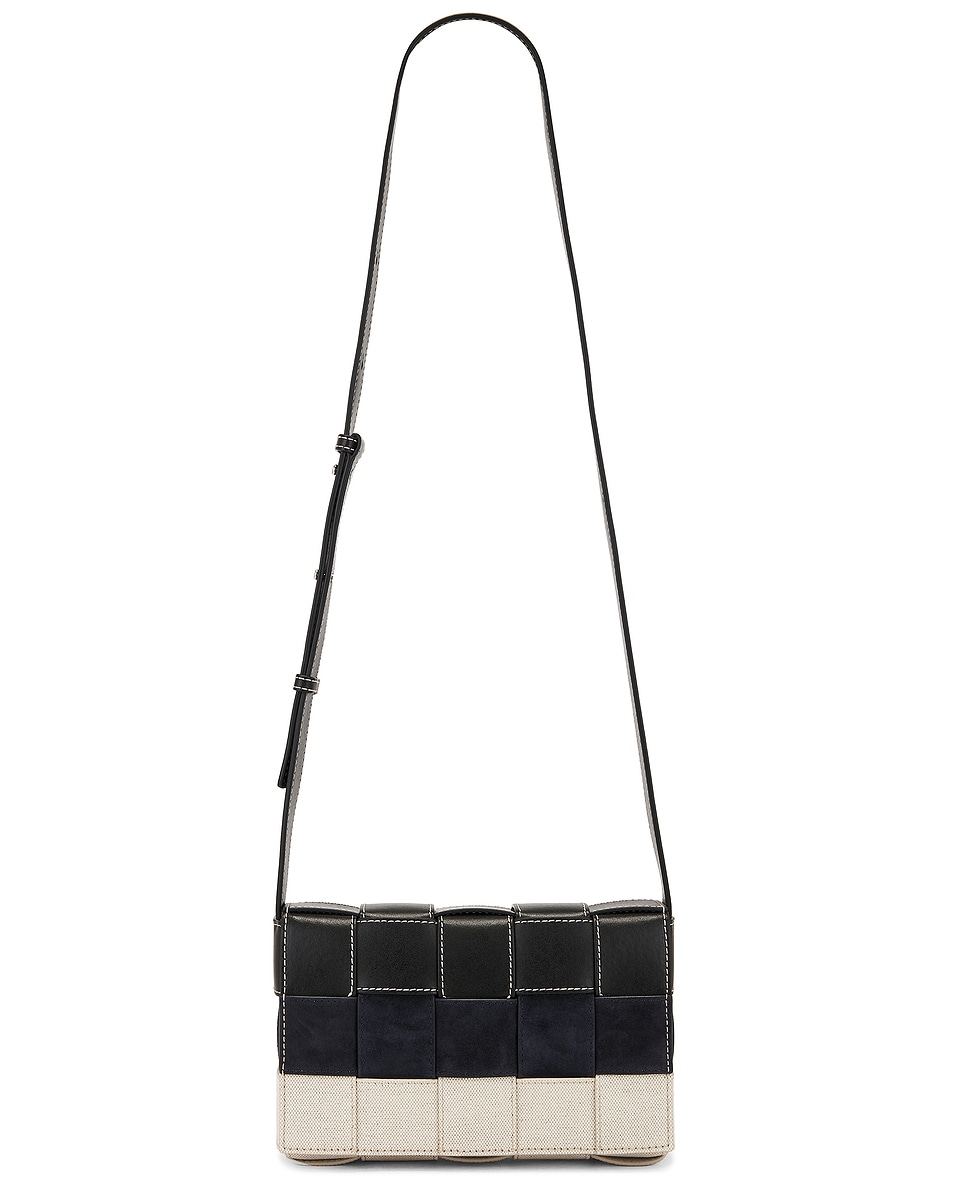 

Сумка из плетеного полотна и замши Intreccio Stitch Bottega Veneta, Black & White