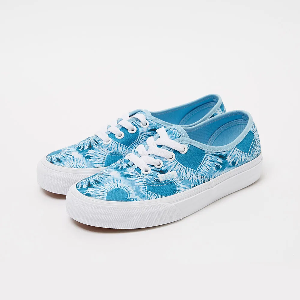 Мужские низкие кеды Authentic с сердечками от Vans
