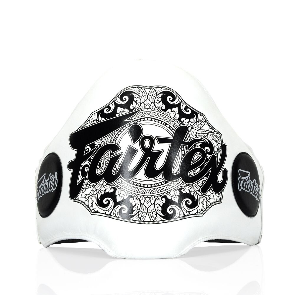 

Защитный пояс Fairtex Lightweight (A.K.A. "The Champion Belt"), белый