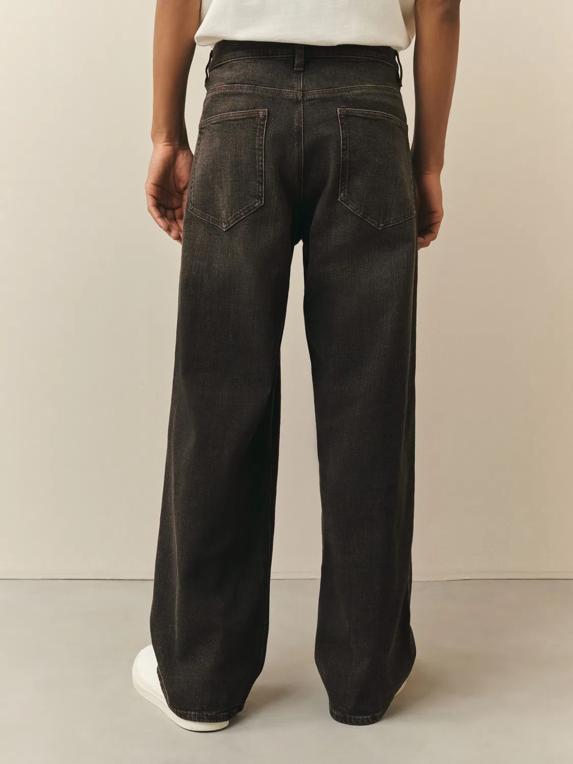 Джинсы свободного кроя Baggy Fit Next, темно-коричневые — фото 4