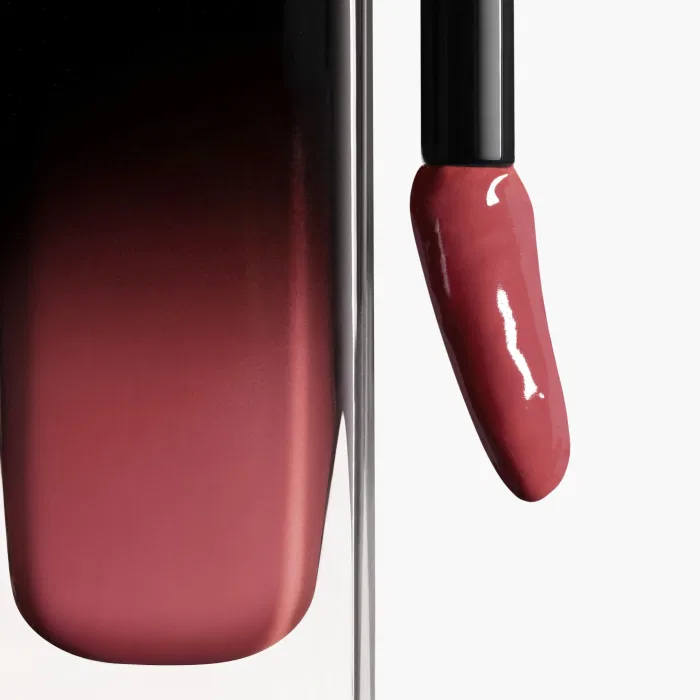 Жидкая губная помада Rouge allure laque 65 imperturbable Chanel — фото 2
