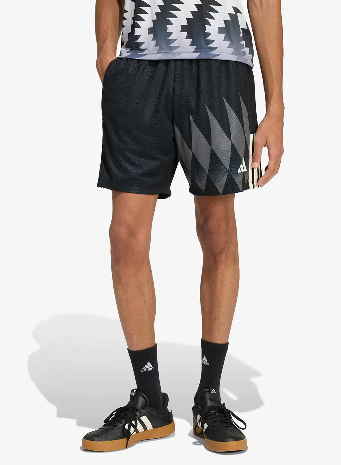 Шорты с принтом House of Tiro Adidas, черный