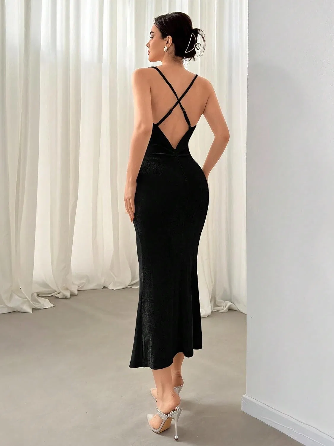Женское длинное cami платье на тонких бретелях с открытой спиной Black — фото 2