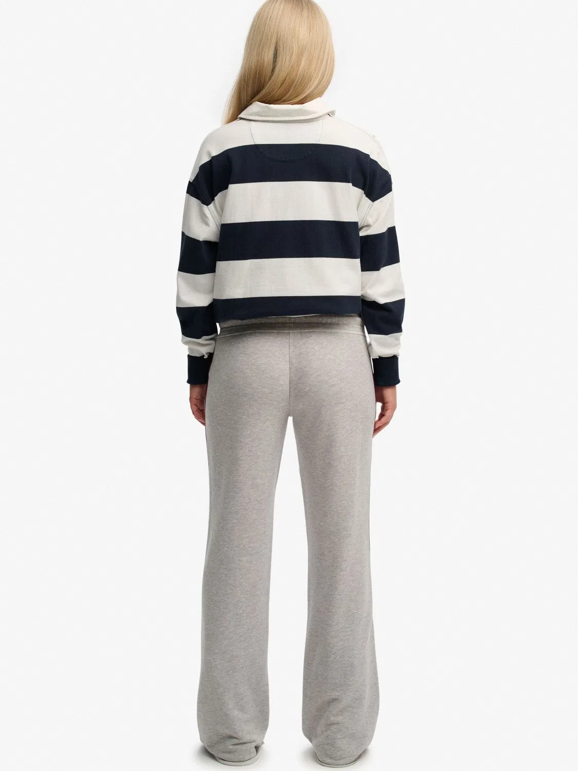 Джоггеры Athletic Essentials Stripe Flare Superdry, серый — фото 3