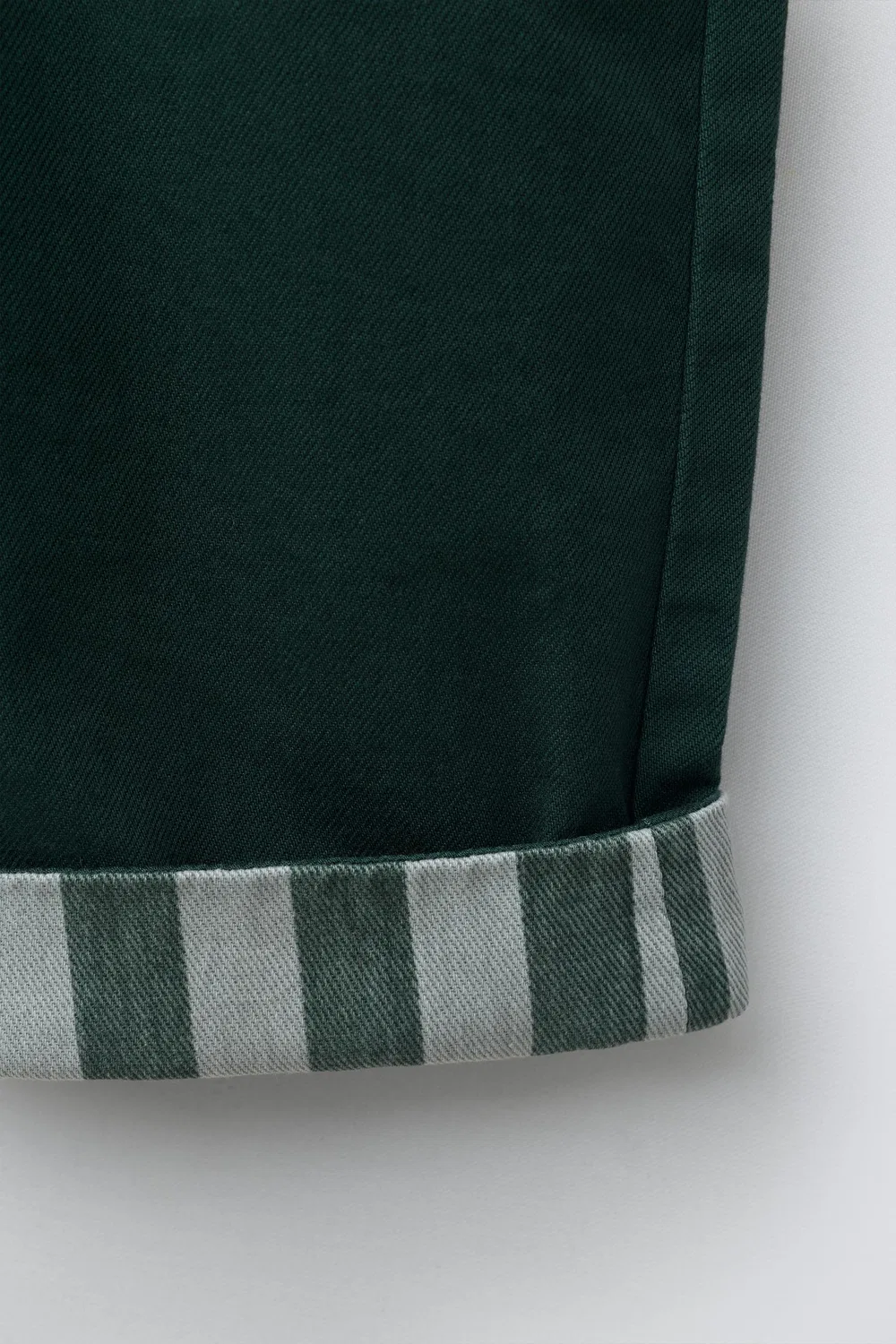 Длинные саржевые комбинезоны с полосатым подвернутым краем. ZARA, Green — фото 4
