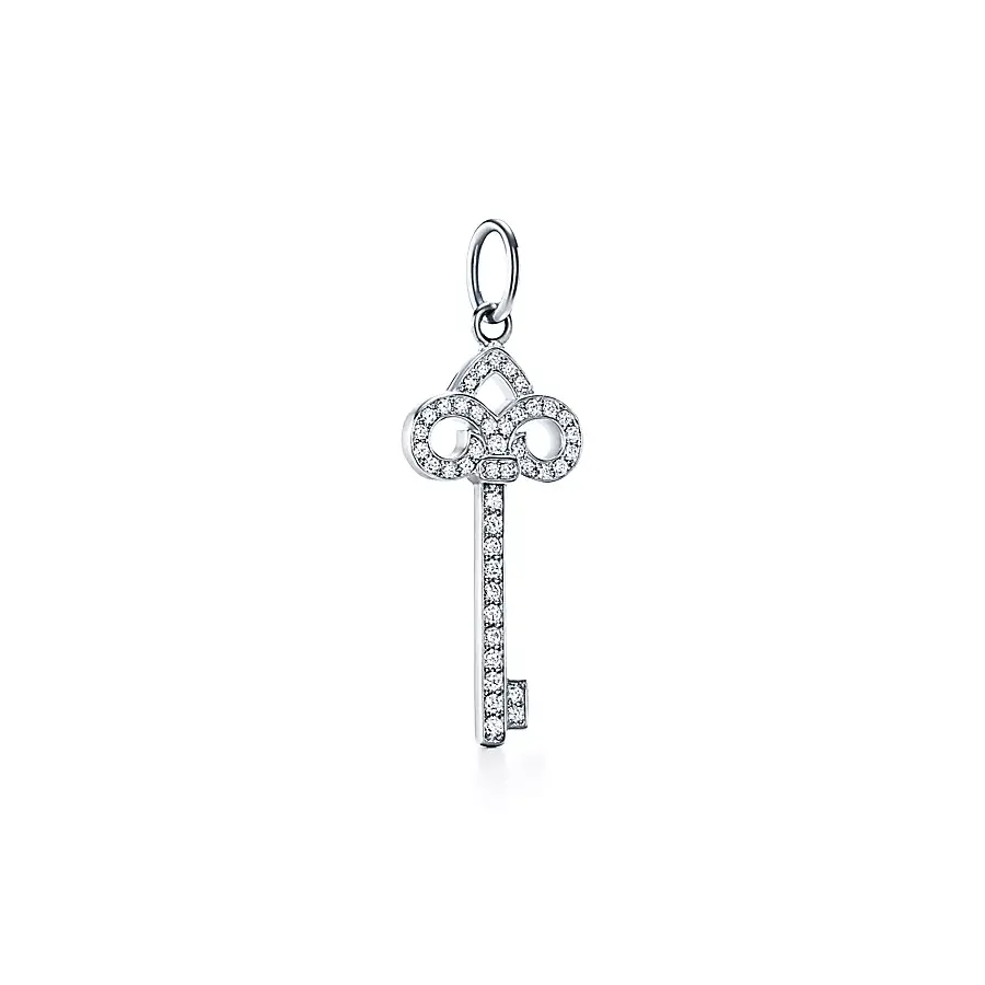 

Шарм-подвеска Tiffany & Co. Keys Fleur De Lis, белое золото/бриллиант