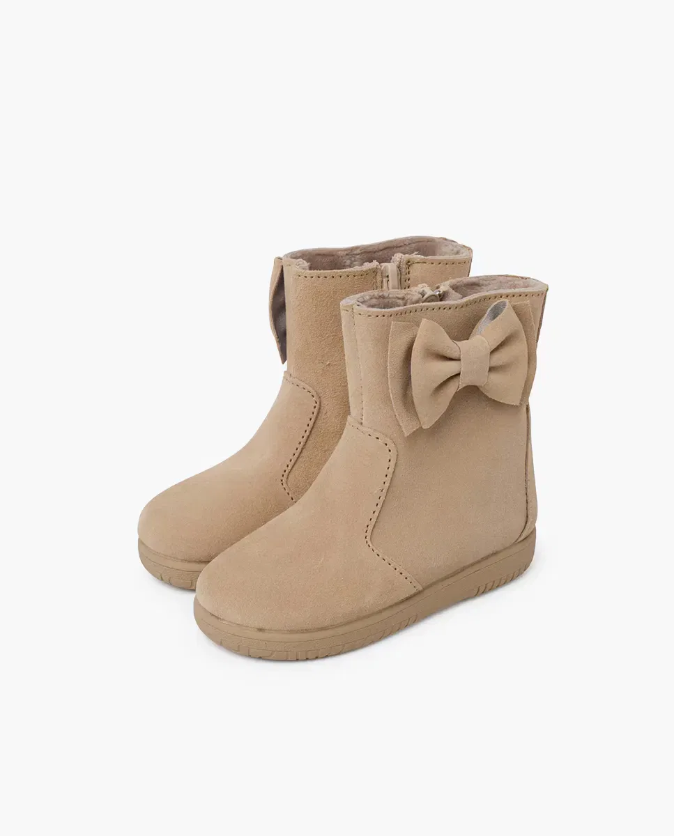 Детские ботинки для девочек из замши с бантом Pisamonas, Beige — фото 3