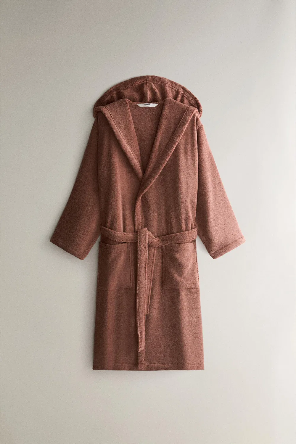 Очень мягкий банный халат с капюшоном (380 ГХМ²) ZARA, dark russet