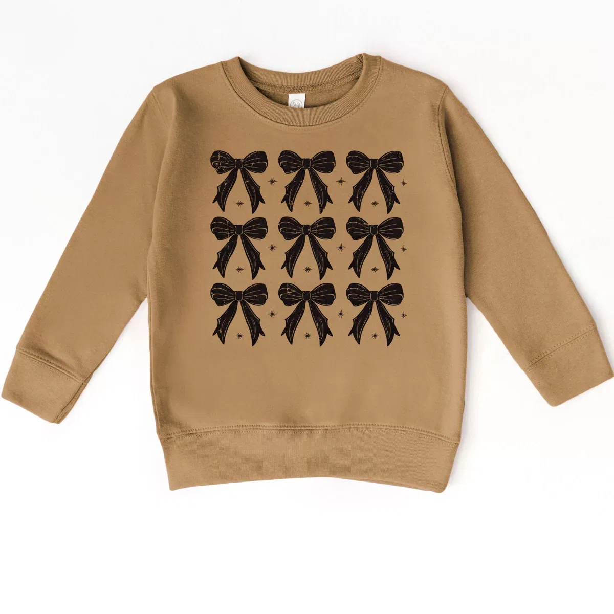 Детский свитшот для девочек с принтом Coquette Black Bows Collage Distressed The Juniper Shop, Camel — фото 2