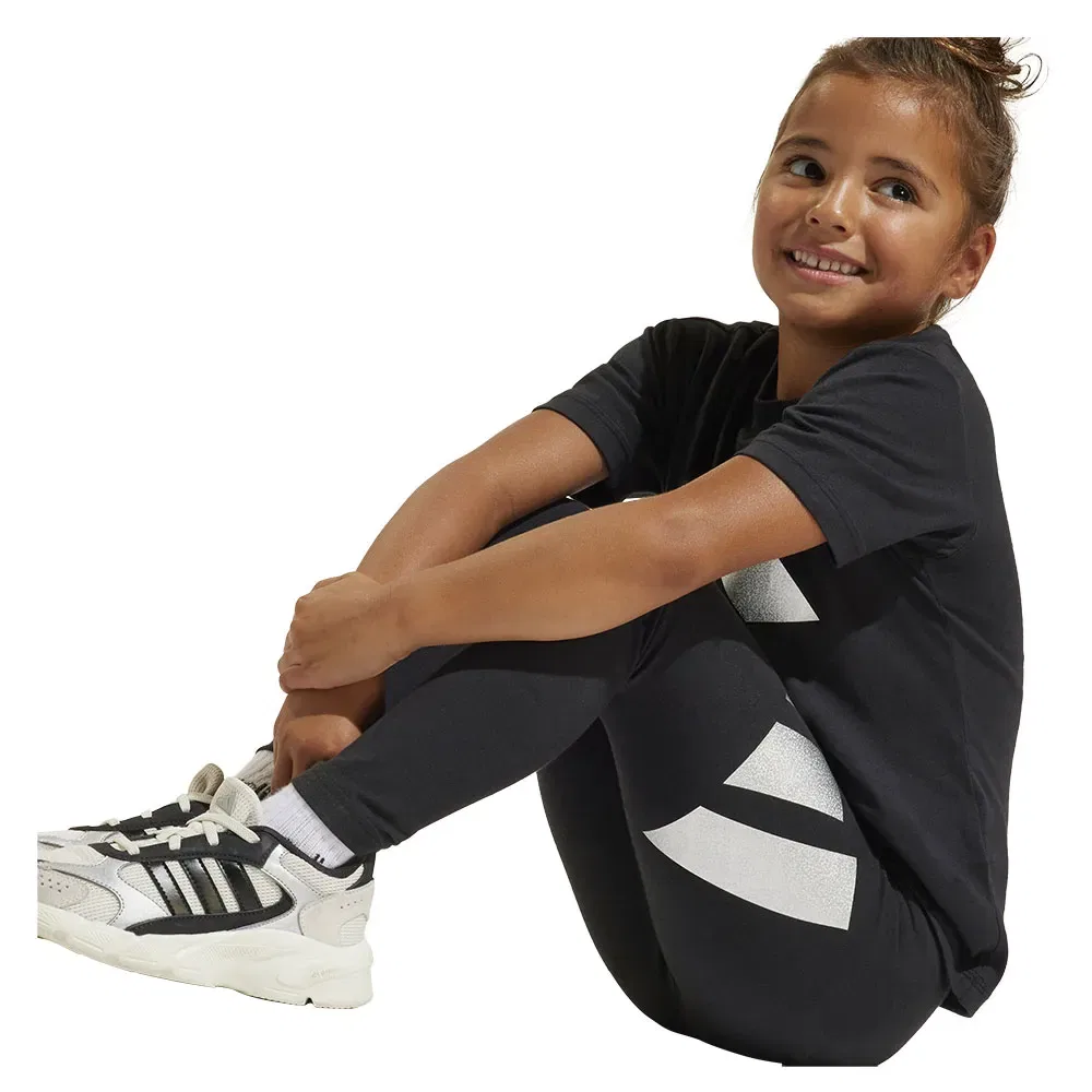 Спортивный комплект из футболки и юбки Adidas Seasonal Essentials Glam Cotton, черный — фото 3