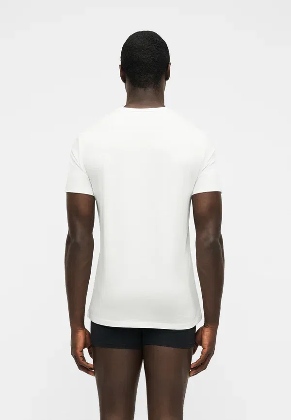 Комплект из двух маек с круглым вырезом и логотипом Core Emporio Armani, белый/черный — фото 3