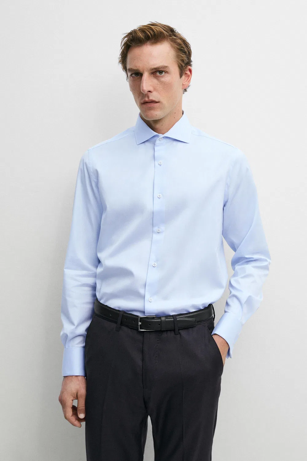 Приталенная рубашка из 100% хлопка с двойными манжетами Massimo Dutti, светло-голубой — фото 2