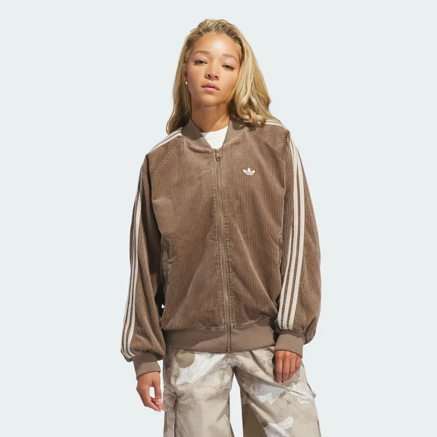 Женская олимпийка оверсайз из вельвета SST Adidas Originals, хаки