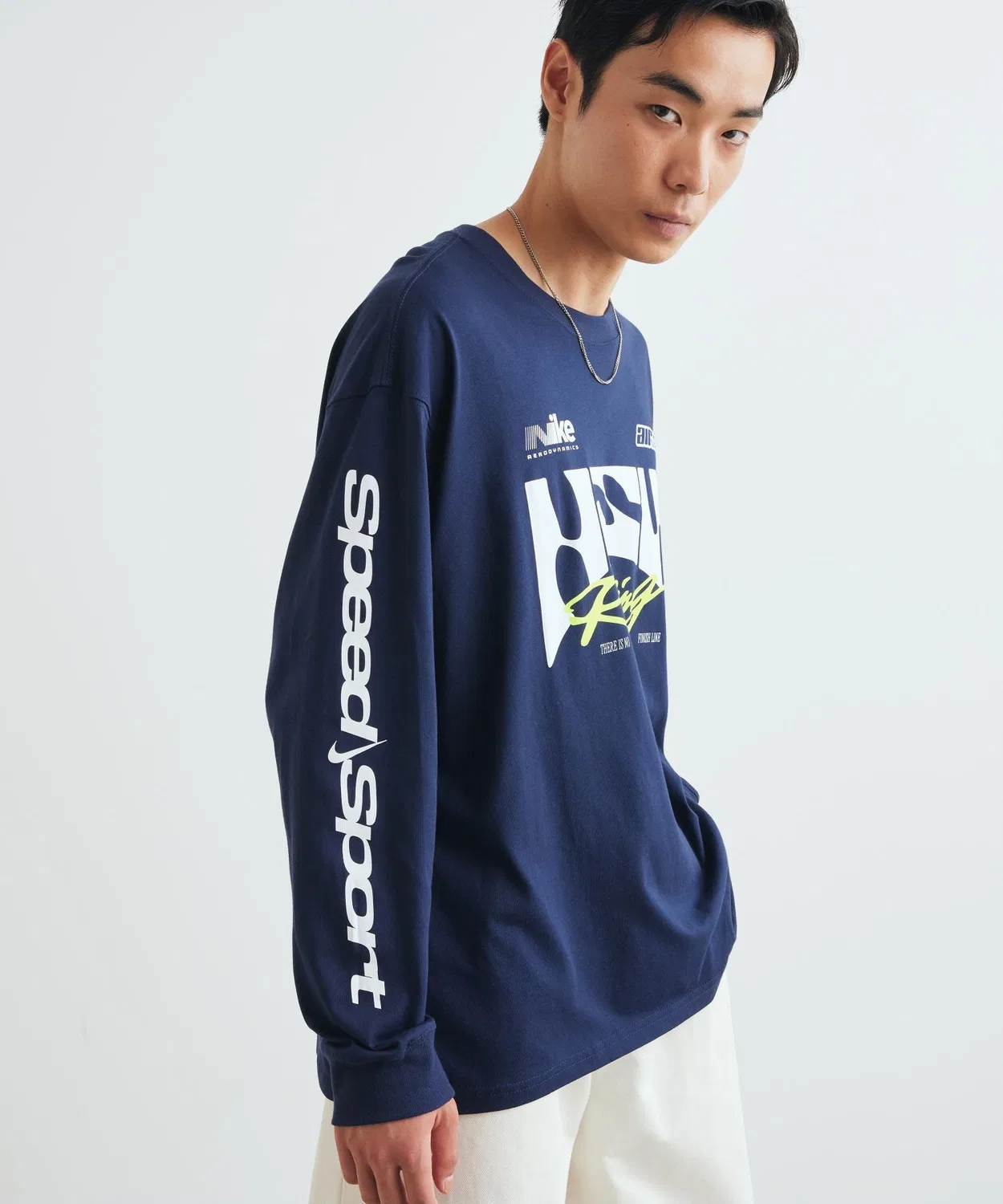 Мужская футболка с длинным рукавомс принтом Nike Sportswear Long-Sleeve T-Shirt IM3782-451, Navy — фото 4