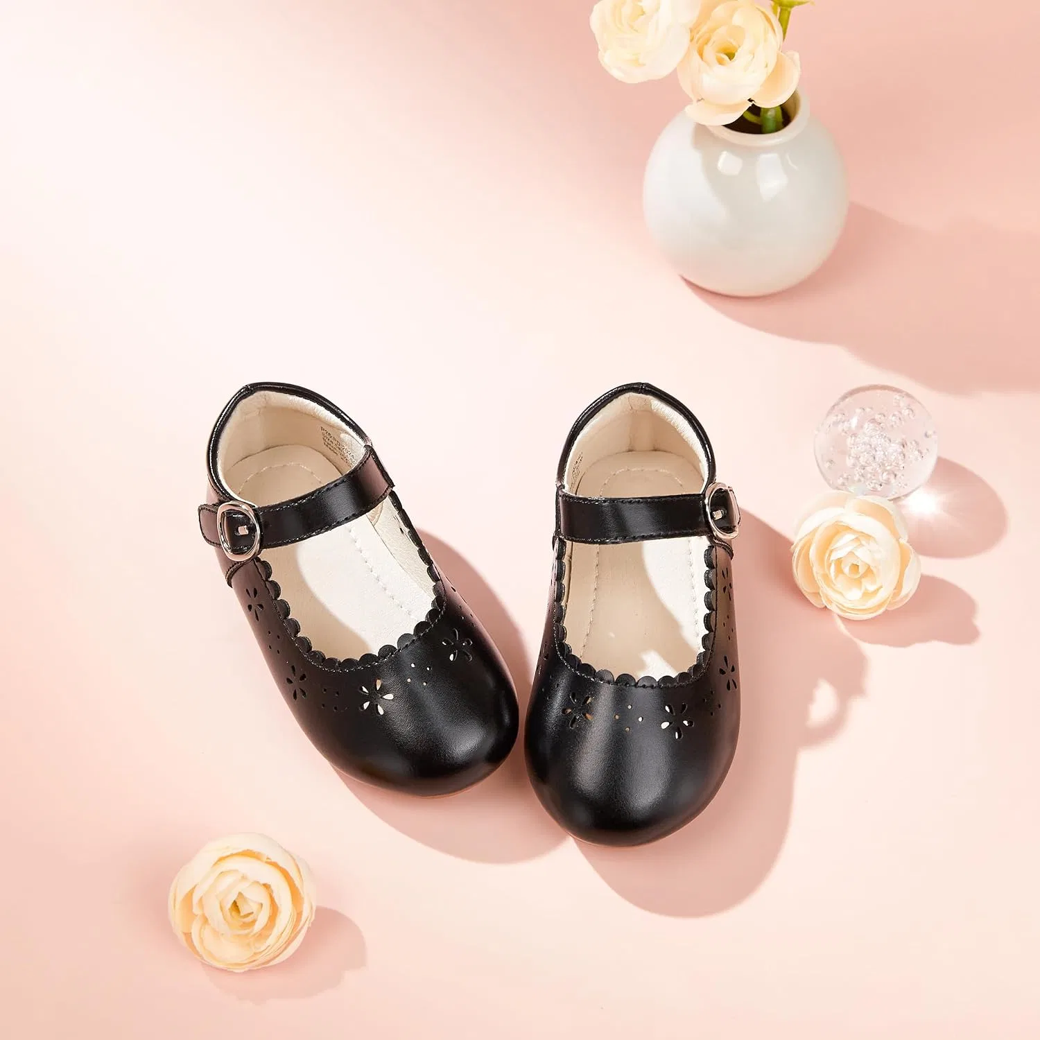 Детские туфли Мэри Джейн для девочек PHIRAMIN, Black Faux Leather Flower — фото 3