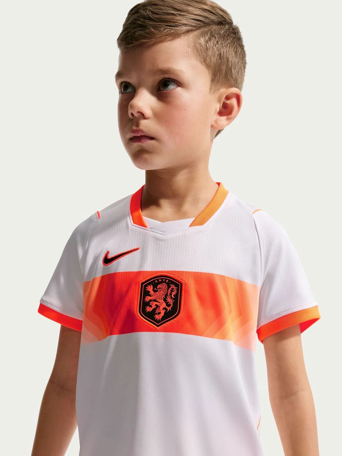 Футбольный комплект Netherlands 2026 Stadium Nike, бело-оранжевый — фото 3