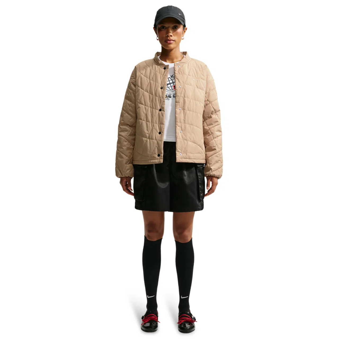 Женская куртка-бомбер с капюшоном Nike Therma-FIT, Parachute Beige — фото 4