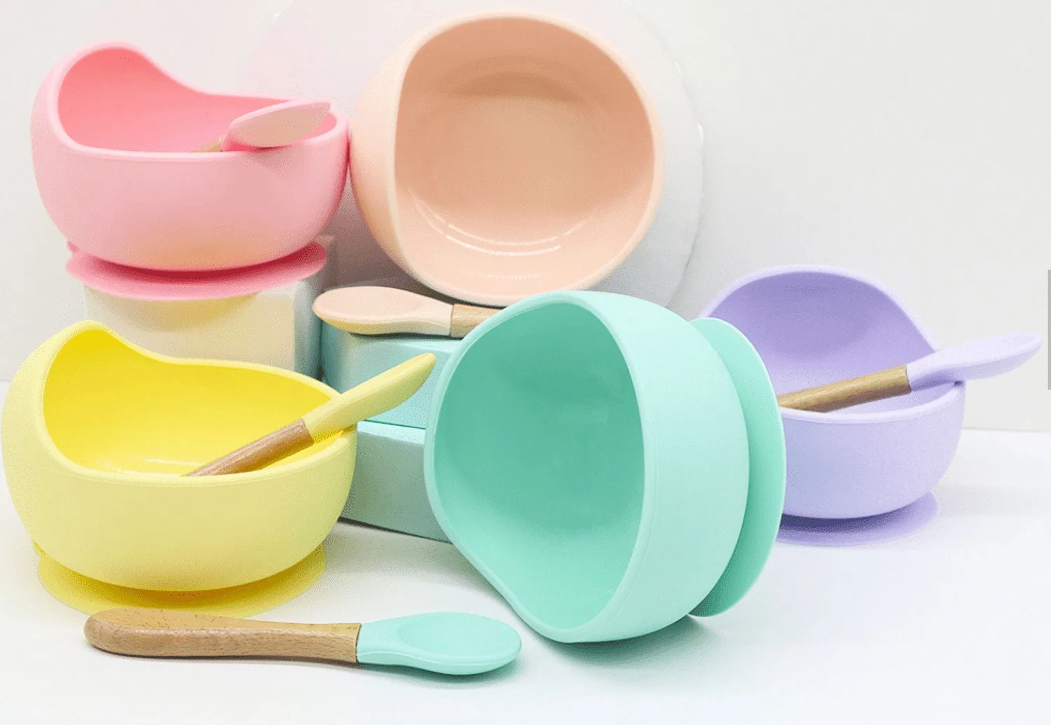 Набор детской посуды: силиконовая миска и ложка, Daintybaby, pastel yellow — фото 2