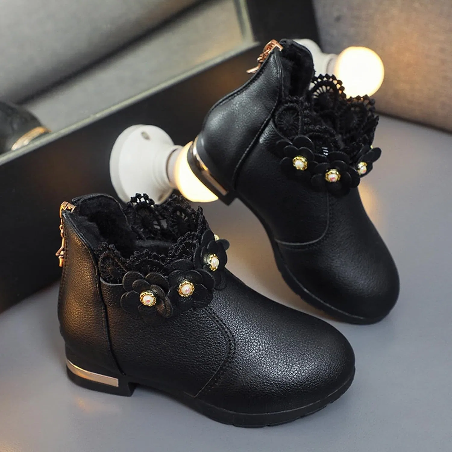 Детские ботинки для девочек с принтом 3D-цветка Big Kids Girls Fashion Boots Plush Low Tube 3D Flower Faux Fur Lined Leather Boots Winter Ankle Shoes Ballet, Black — фото 3