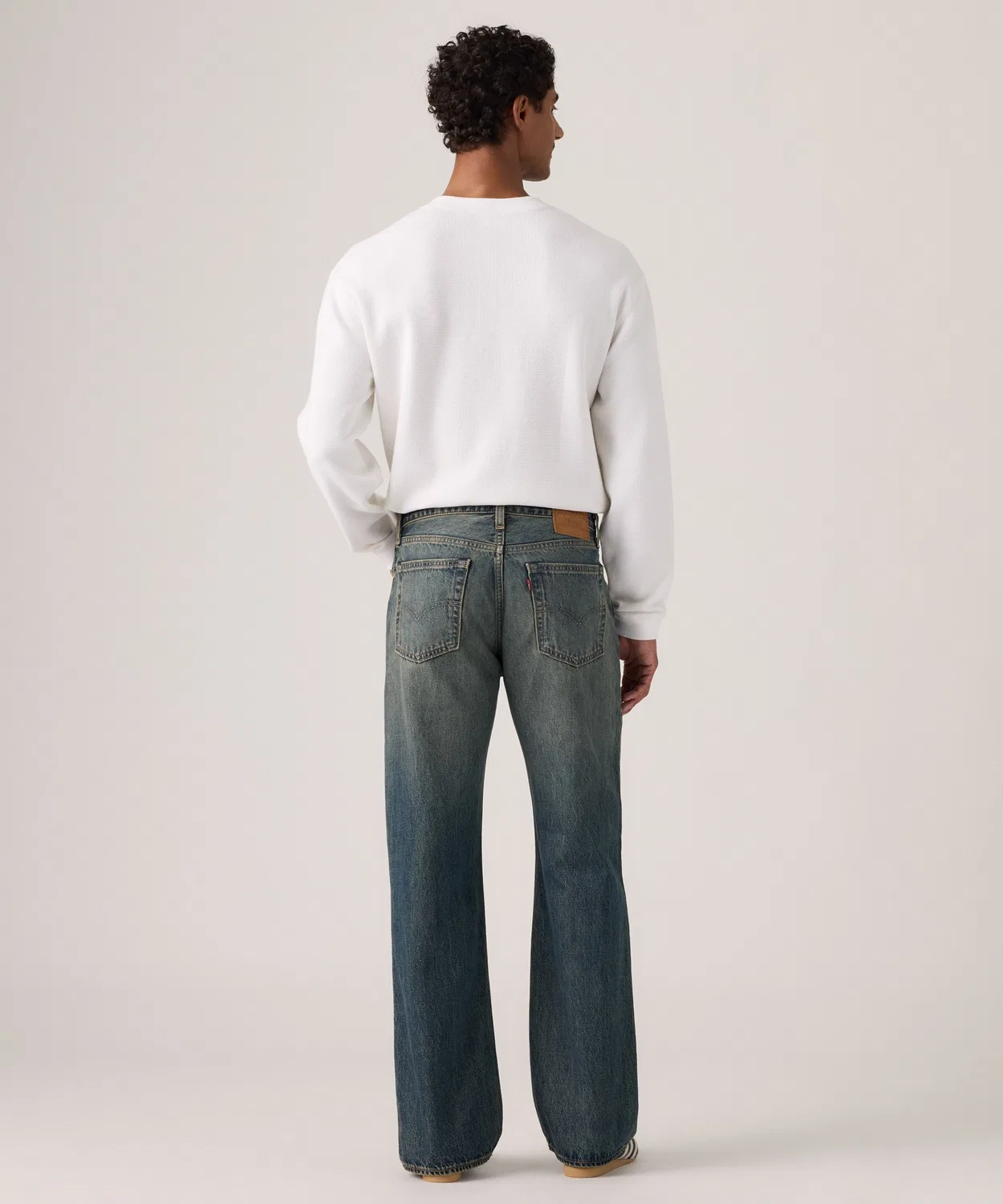 Мужские джинсы с флером Levi's 567(TM), Темно-синий — фото 4