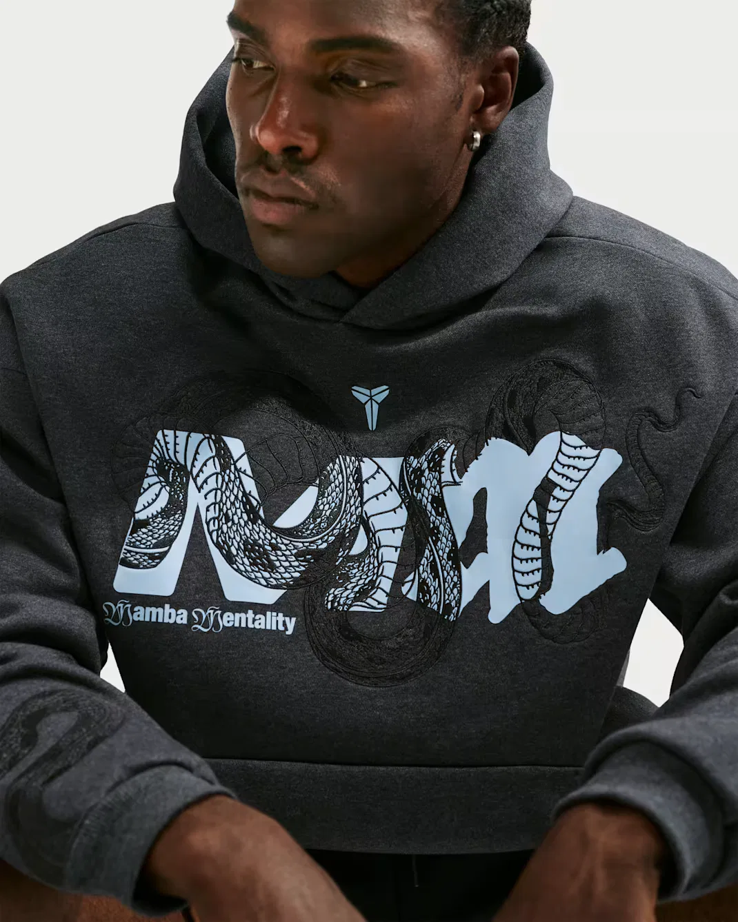 Мужская баскетбольная толстовка Nike Therma-FIT Kobe, Black Heather/Light Armory Blue — фото 3