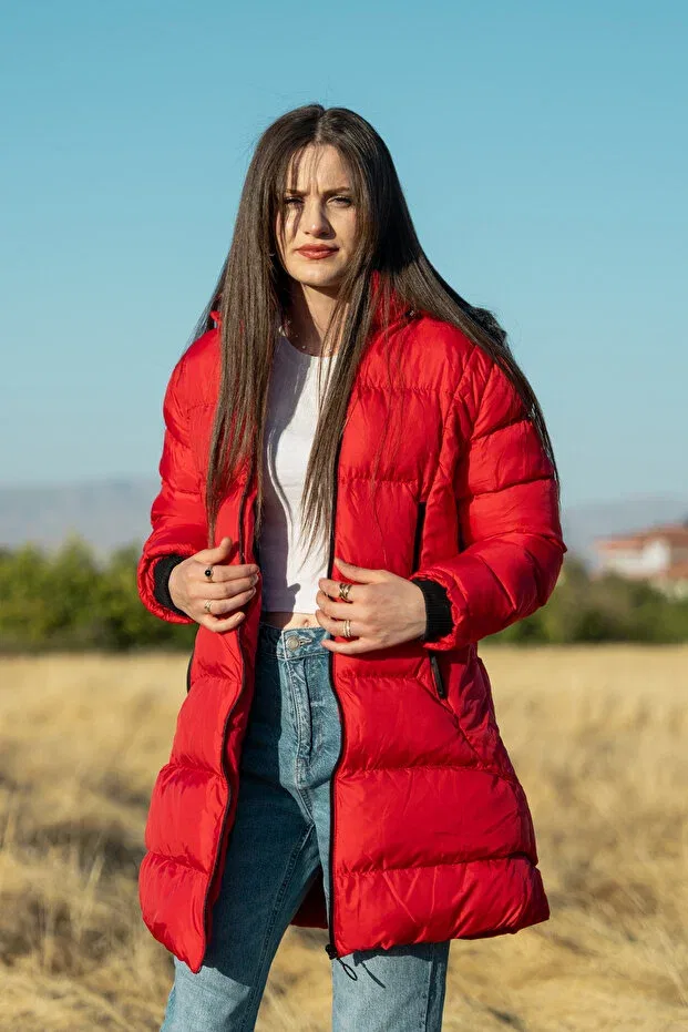 Детское зимнее пальто для девочек с капюшоном Basics Leone Gym, Red — фото 2
