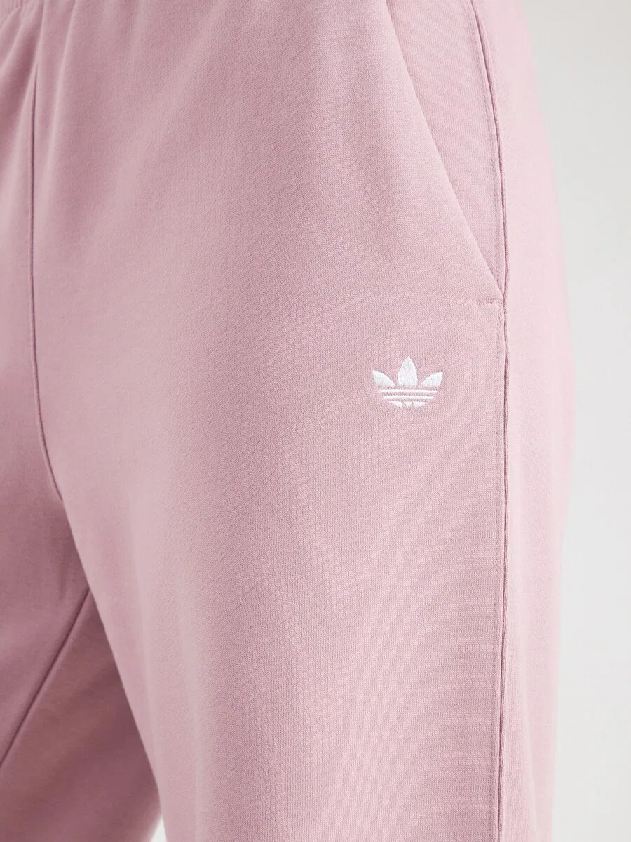 Брюки ADIDAS ORIGINALS с широкими штанинами, цвет 'Ess', сиреневый — фото 3