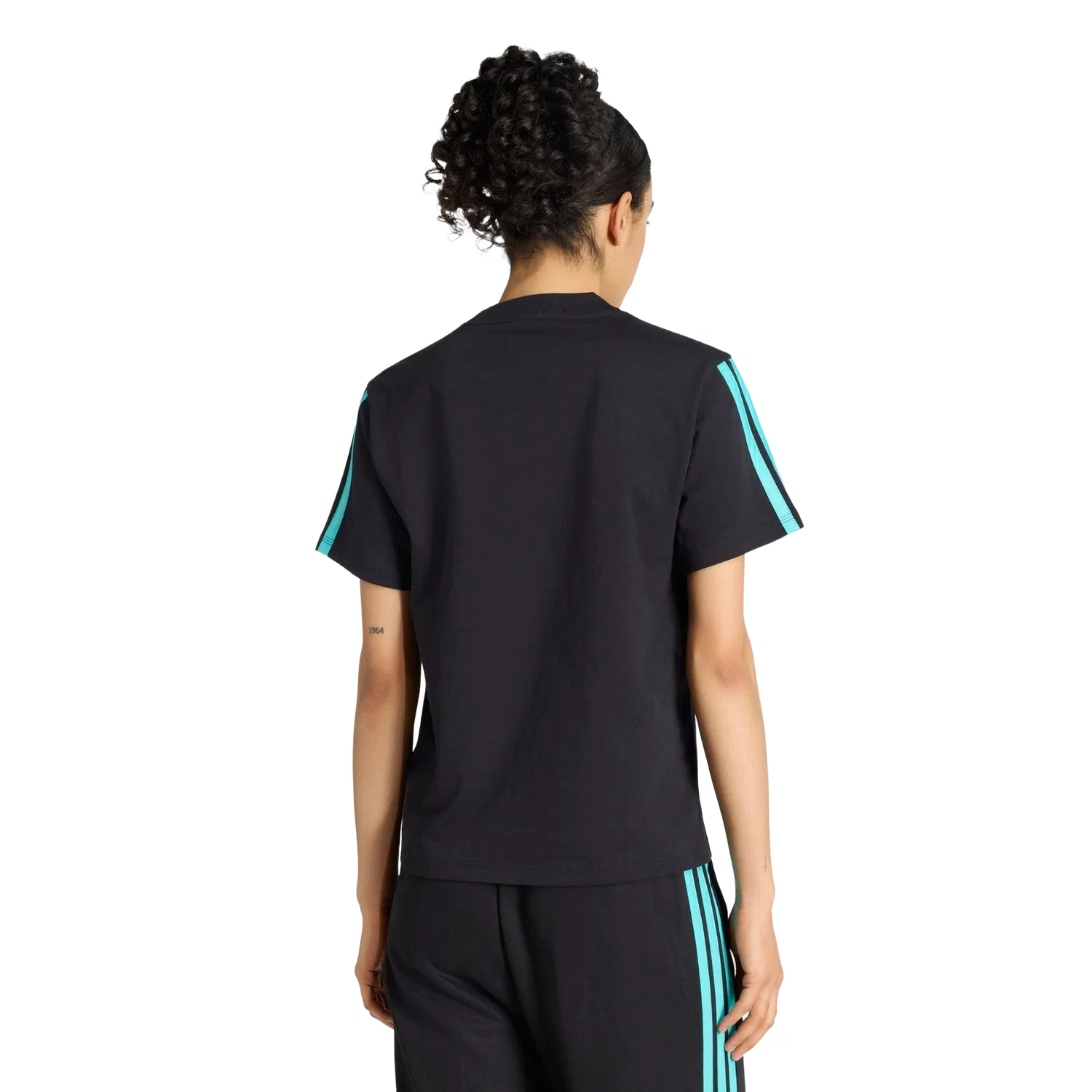 Женская футболка с принтом Mercedes-AMG Petronas Formula 1 Team Adidas, черный — фото 3