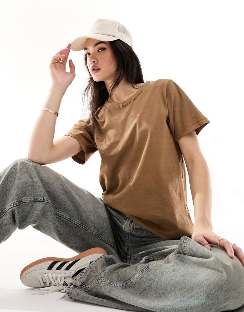 

Cotton On - классическая удобная стираная коричневая футболка 90-х годов Cotton:On