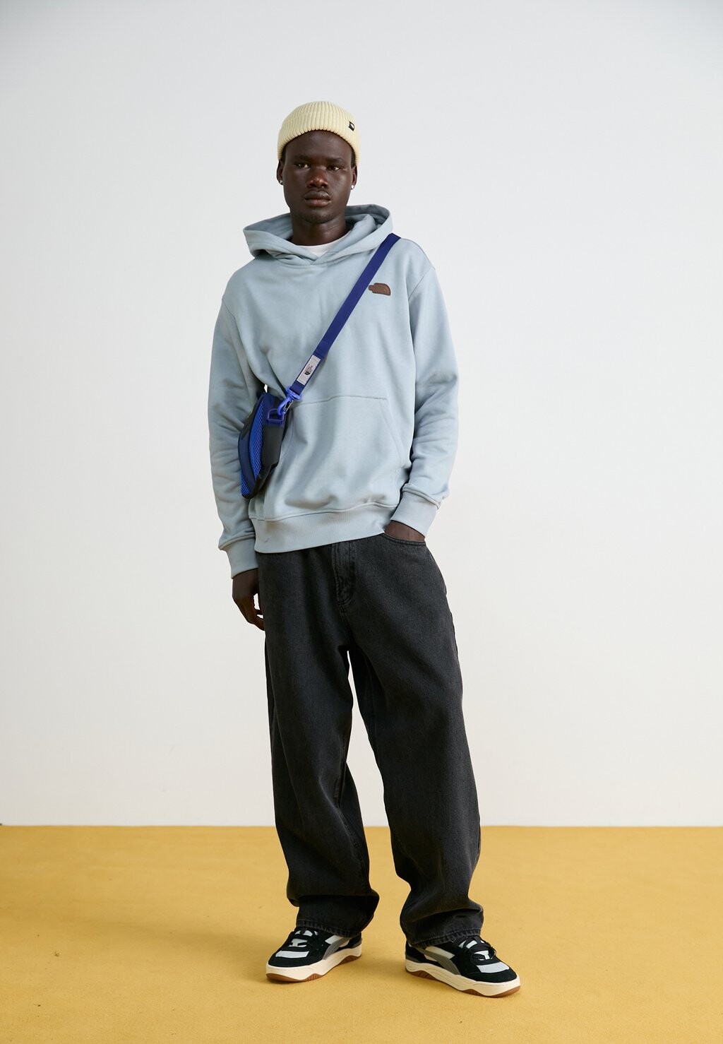 

Свитер с капюшоном NATURAL DYE HOODIE The North Face, цвет Smoked Pearl