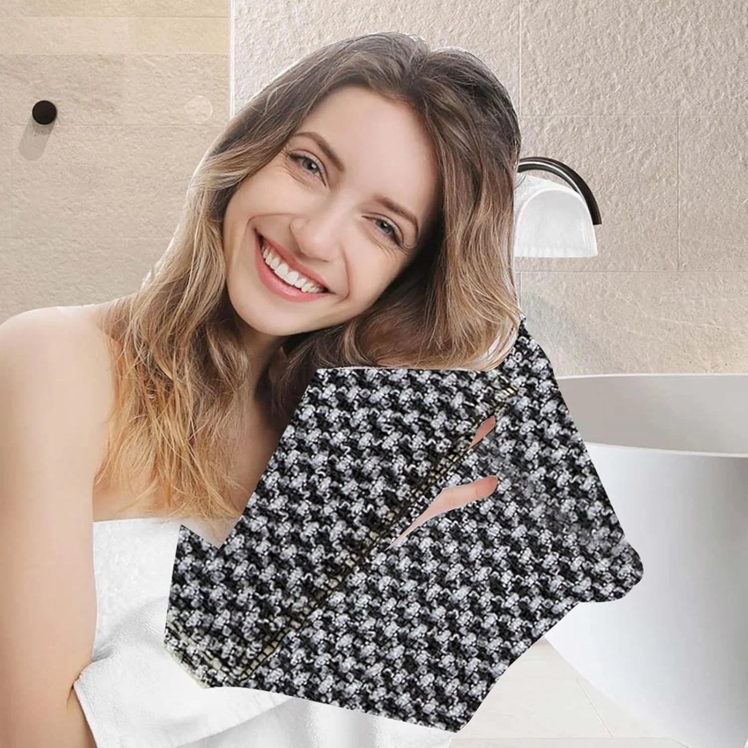 Скрабирующее полотенце для тела из полиэстера и нейлона, 2 шт, 21x100 см, Schwarz / Weiß Generisch — фото 2