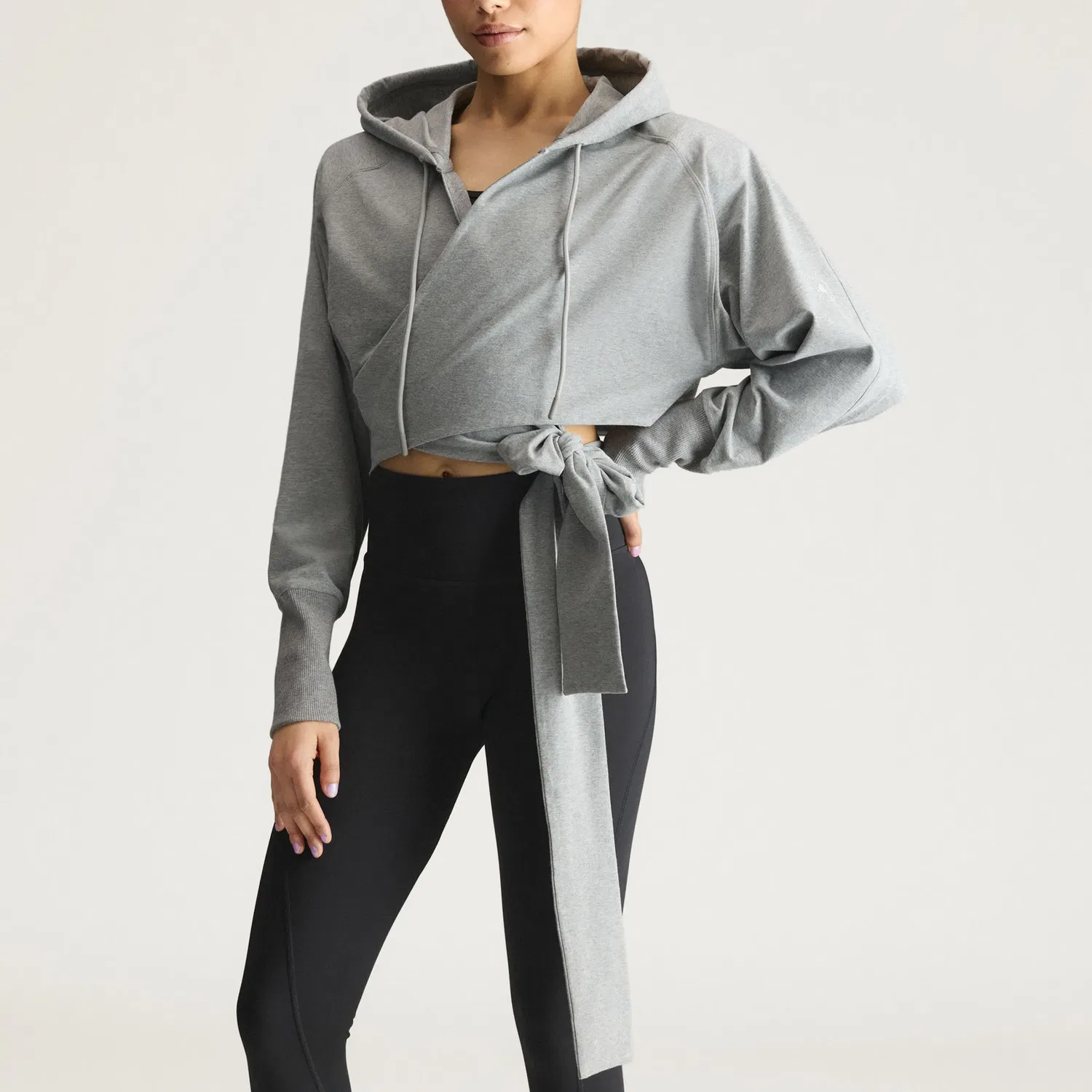 Женская куртка с капюшоном Adidas, Basic Heather Gray — фото 4