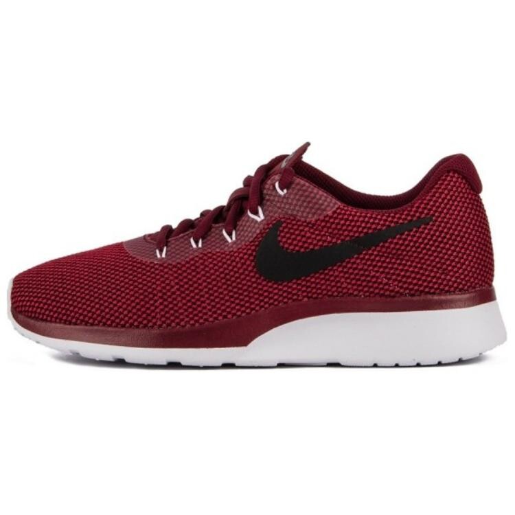 

Кроссовки Nike Tanjun Racer Team Red/Black-Gym Red-White, черный/красный